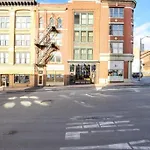 Luxury Bangor Apt & Rooftop With City Views