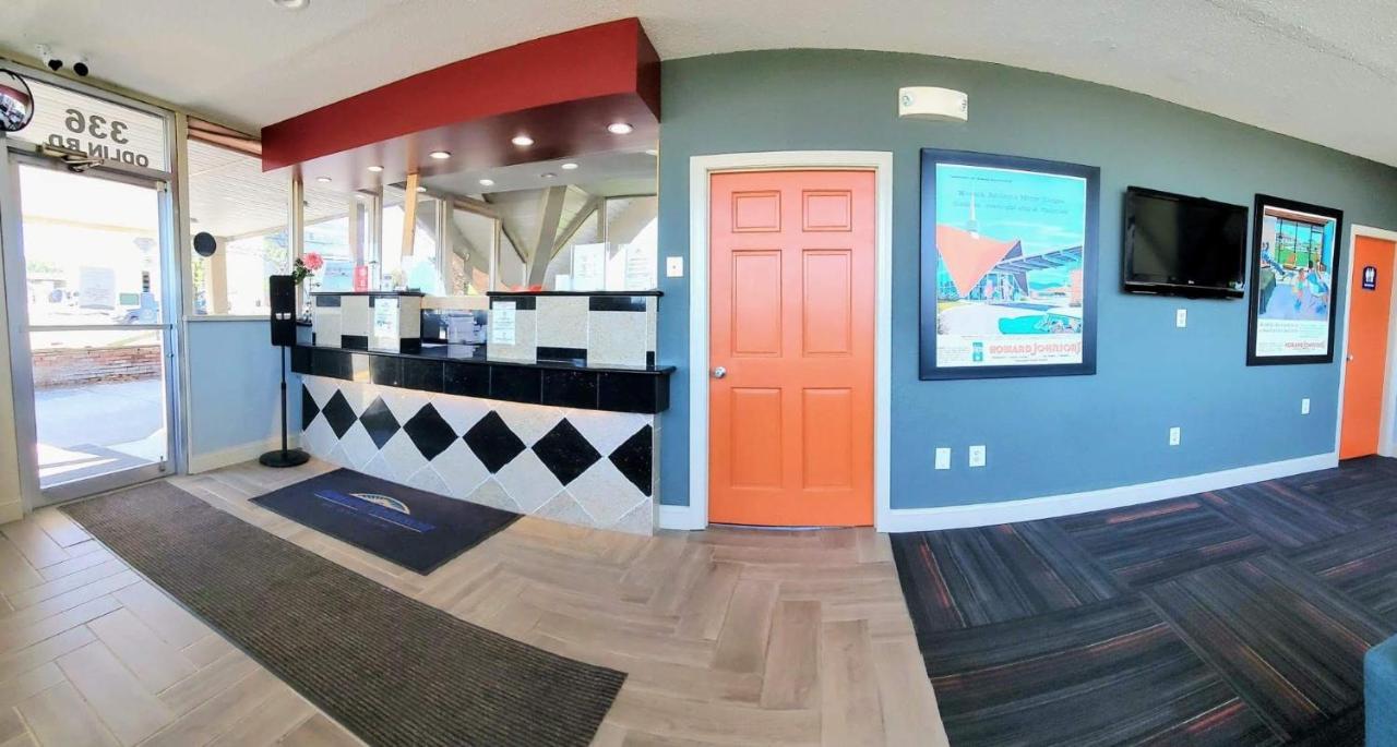 Howard Johnson By Wyndham Hotel 2*