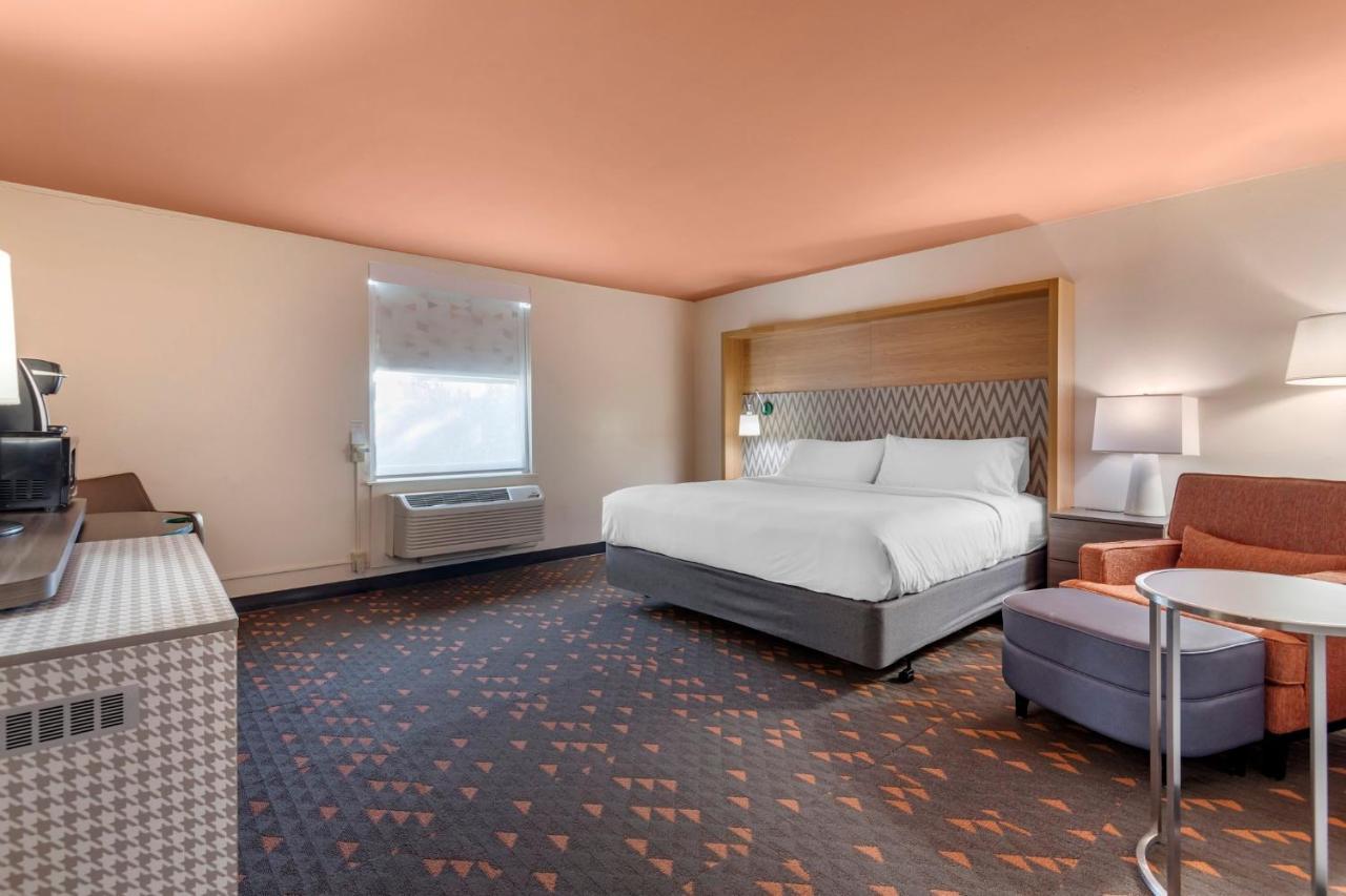 By Ihg Hotel 3*