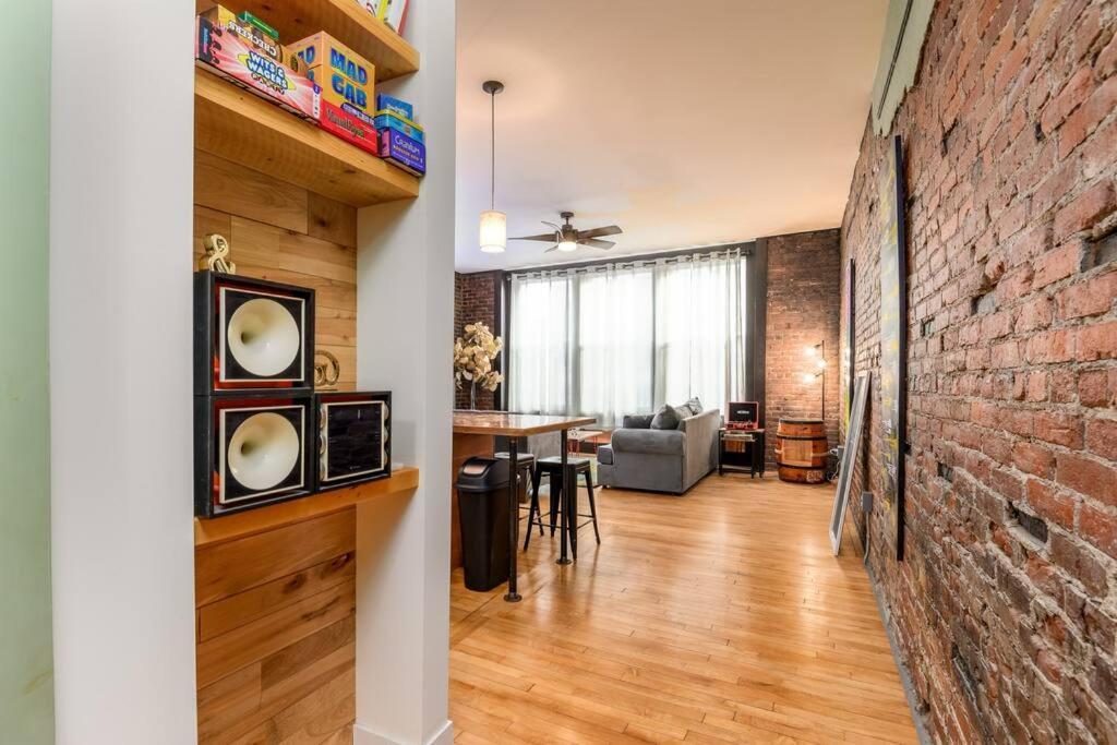 Luxury Apt & Rooftop With Views * Bangor