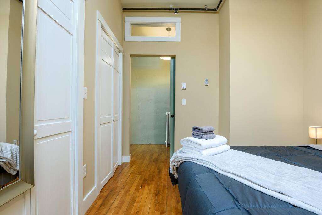 Luxury Apt & Rooftop With Views Apartment *