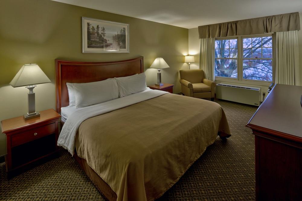 Hotel Country At The Mall 3*
