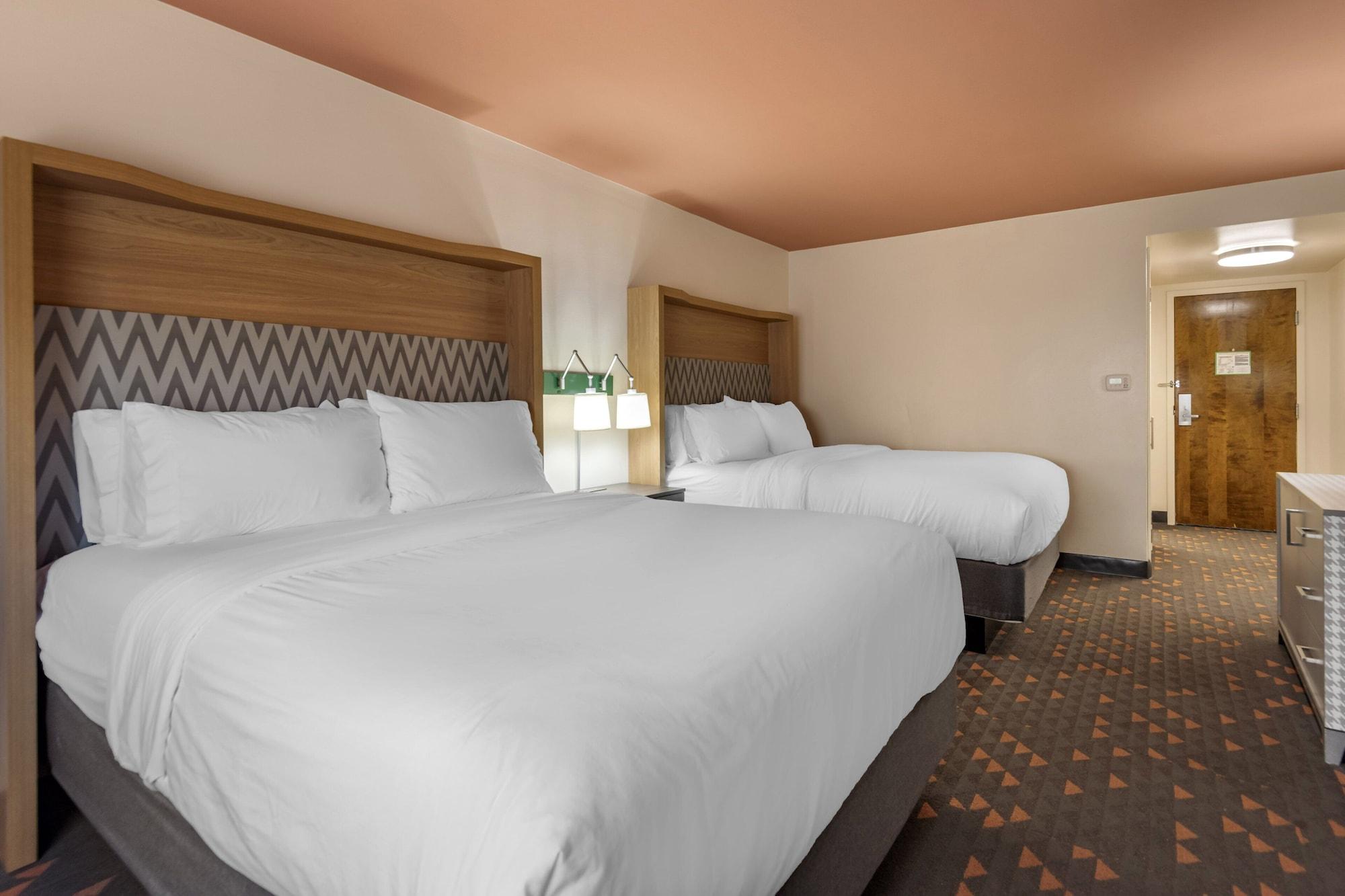 By Ihg 3* Bangor
