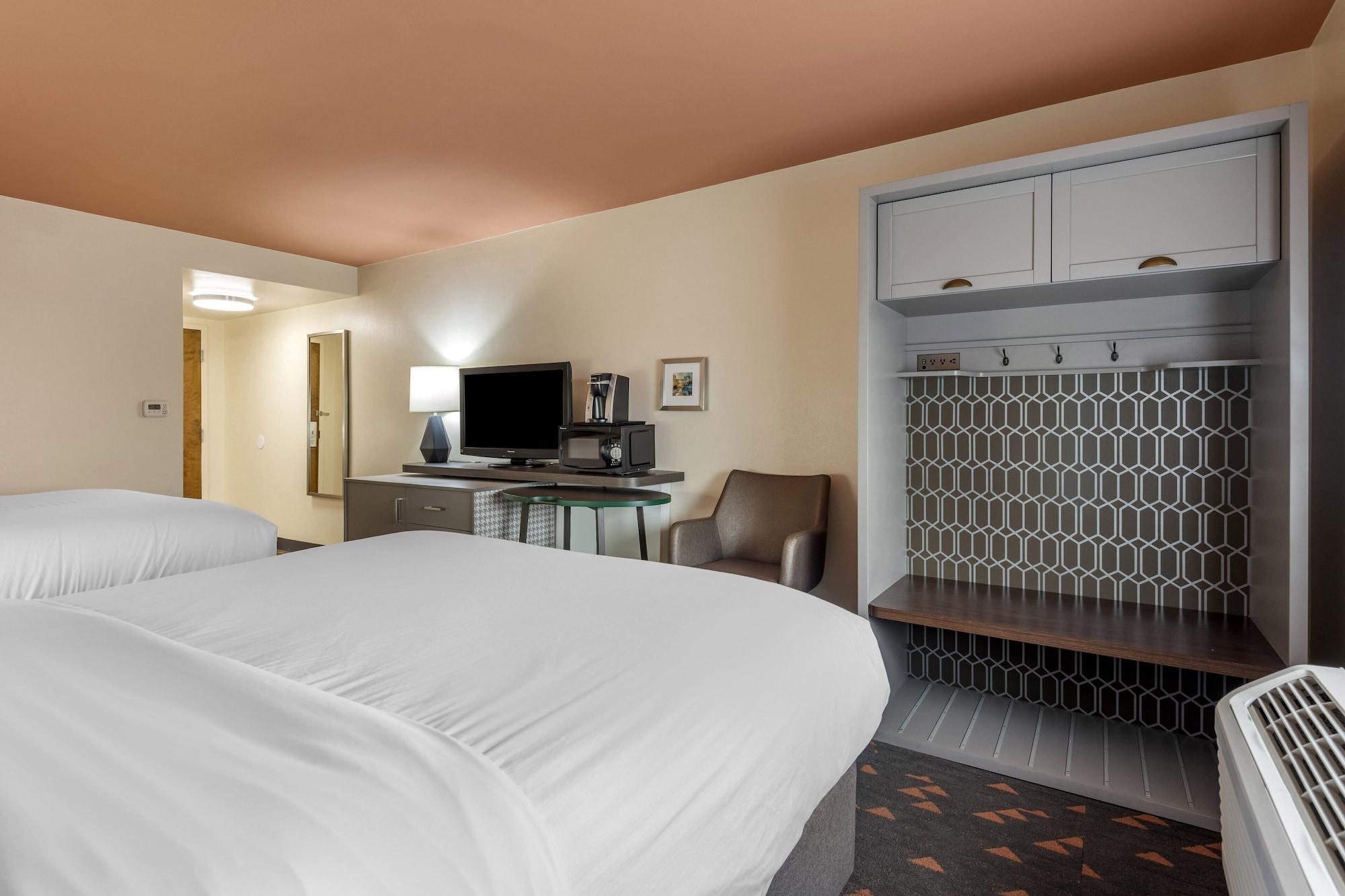 By Ihg Hotel 3*