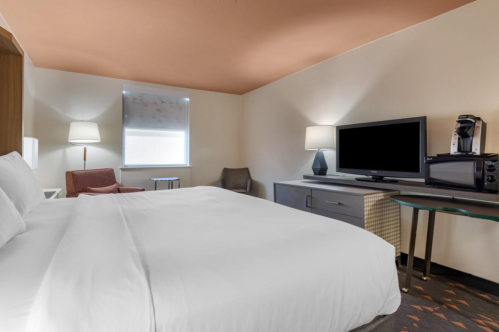 By Ihg