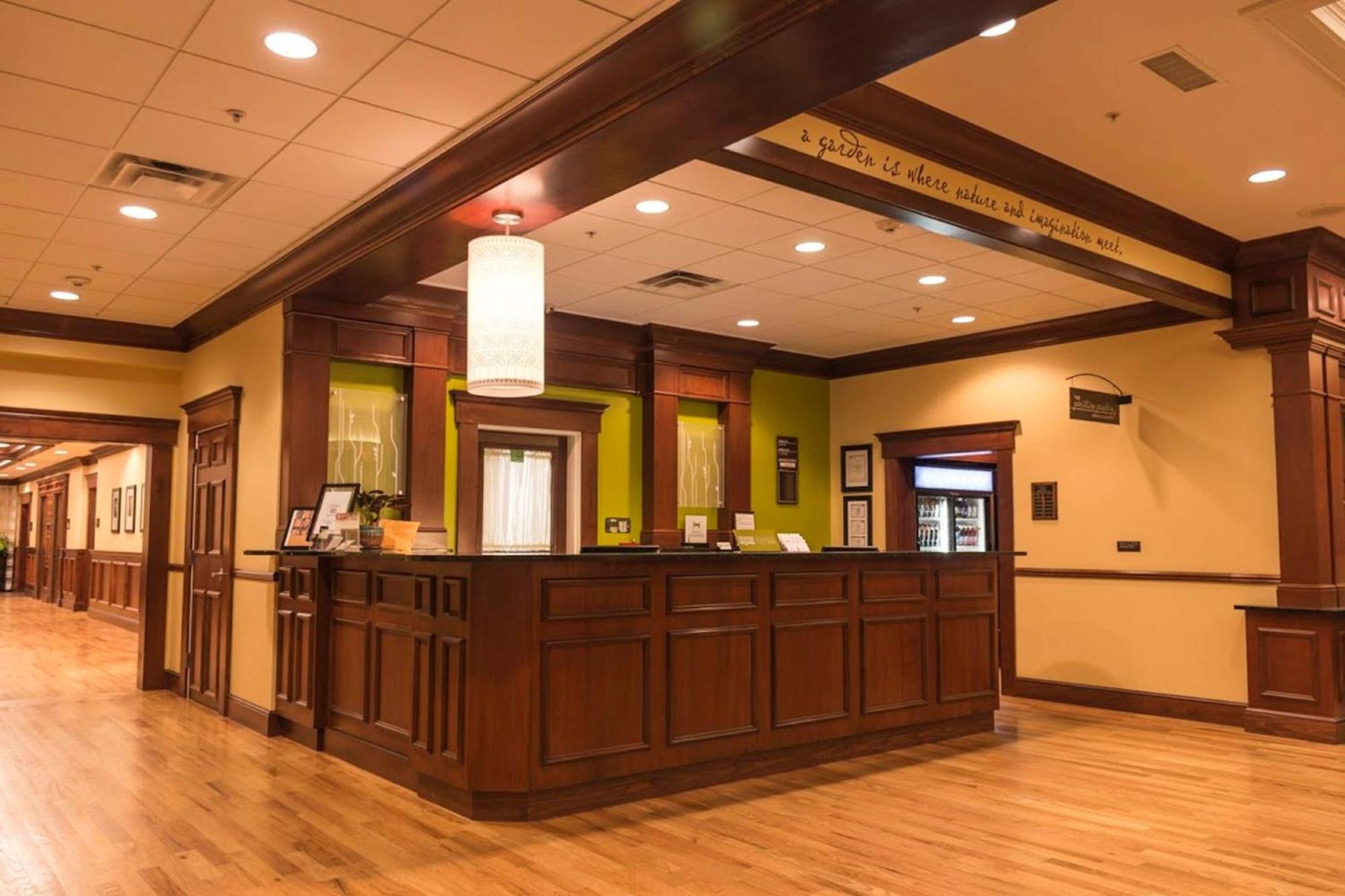Hilton Garden Hotel 3*