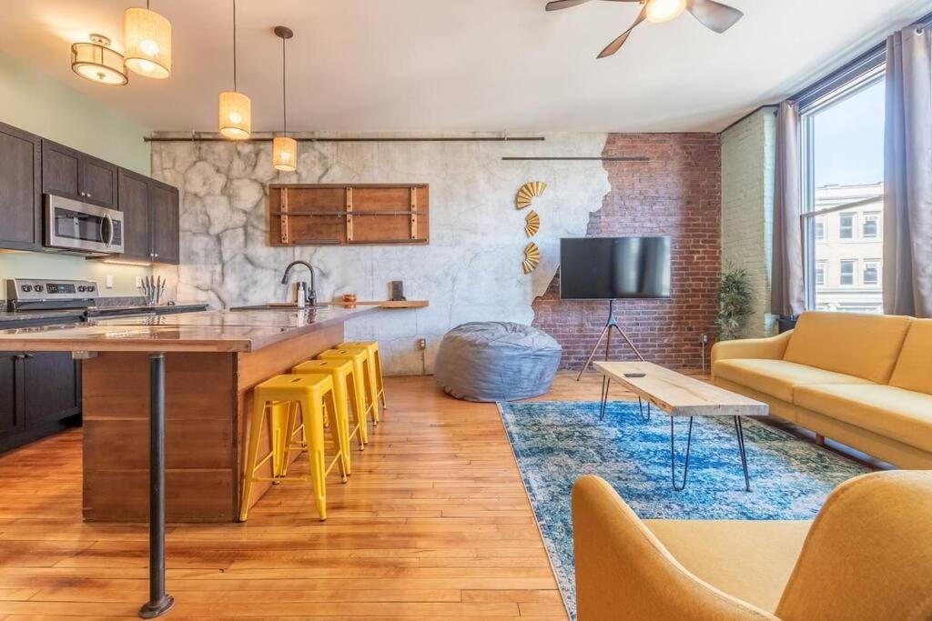 Chic Downtown Retreat - Rooftop Oasis Bangor