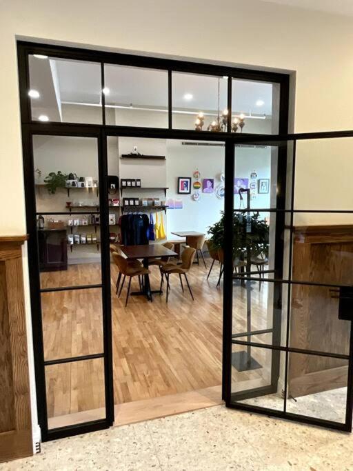 Historic Dtwn Bangor, Steps To Great Food & Drink, # 102 Apartment *