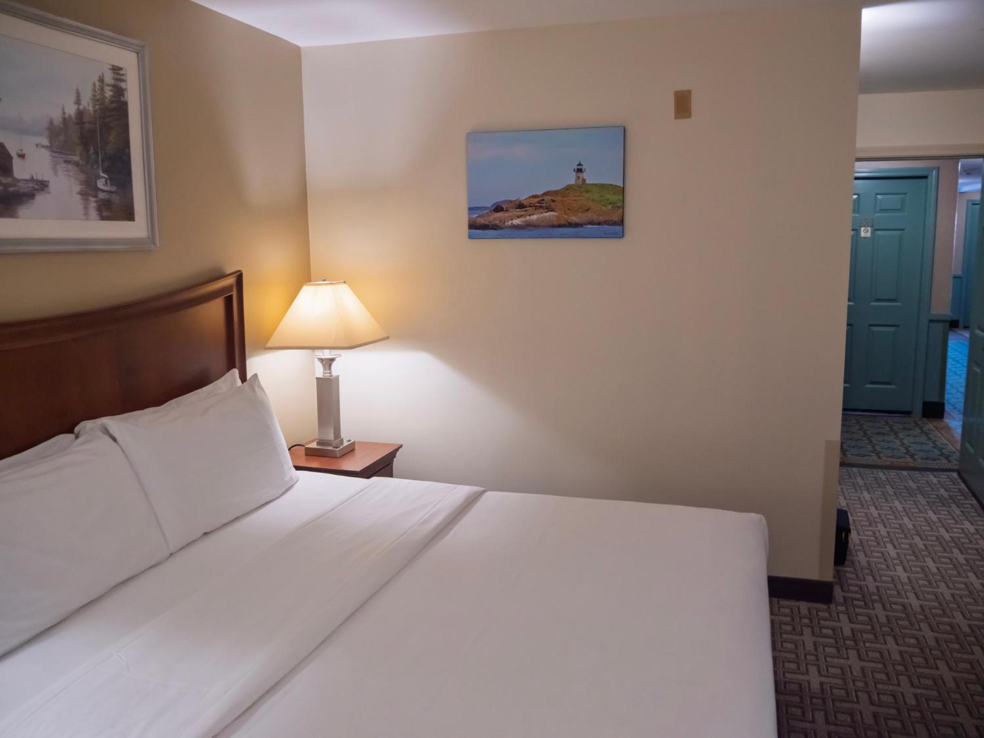 Hotel Country At The Mall 3*