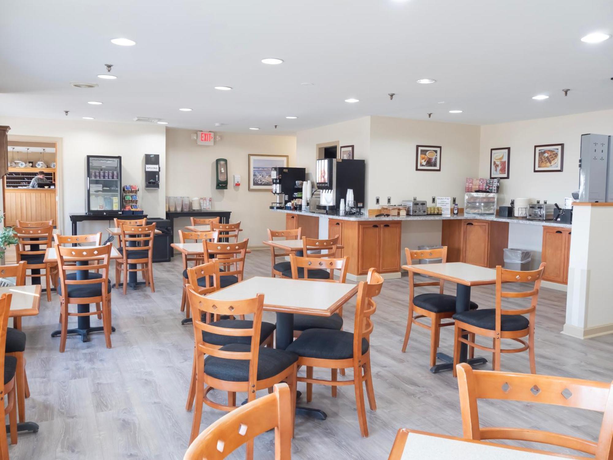 Hotel Country At The Mall 3*