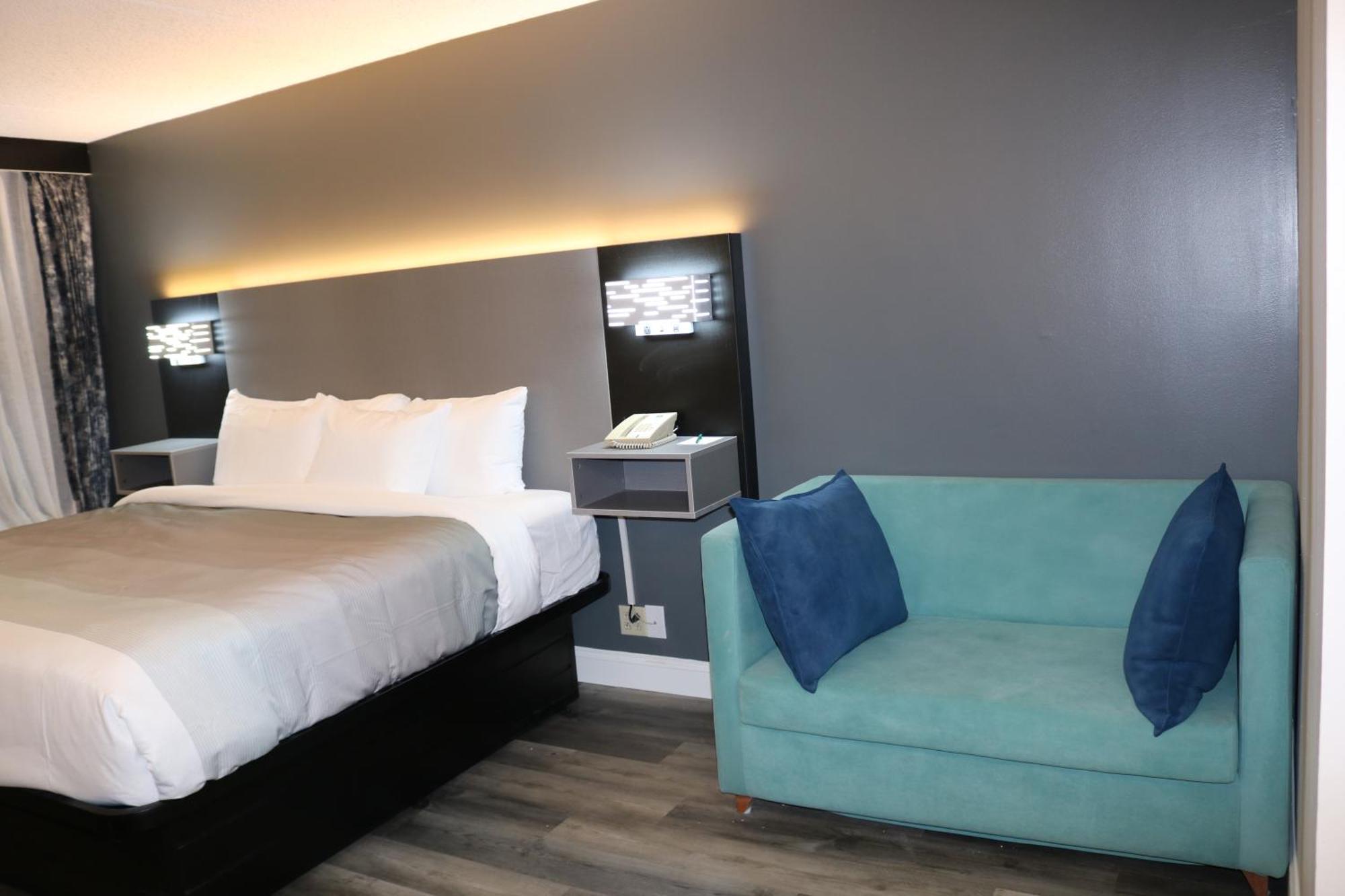 Quality Airport Inn 3*