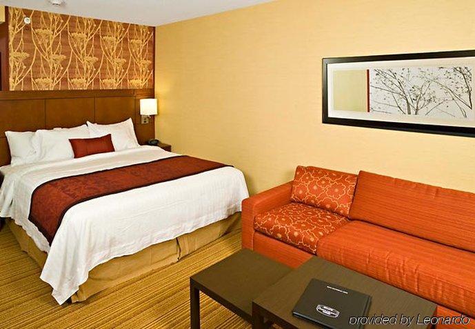 Hotel Courtyard 3*