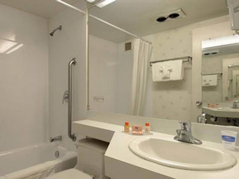 Howard Johnson By Wyndham Hotel Bangor