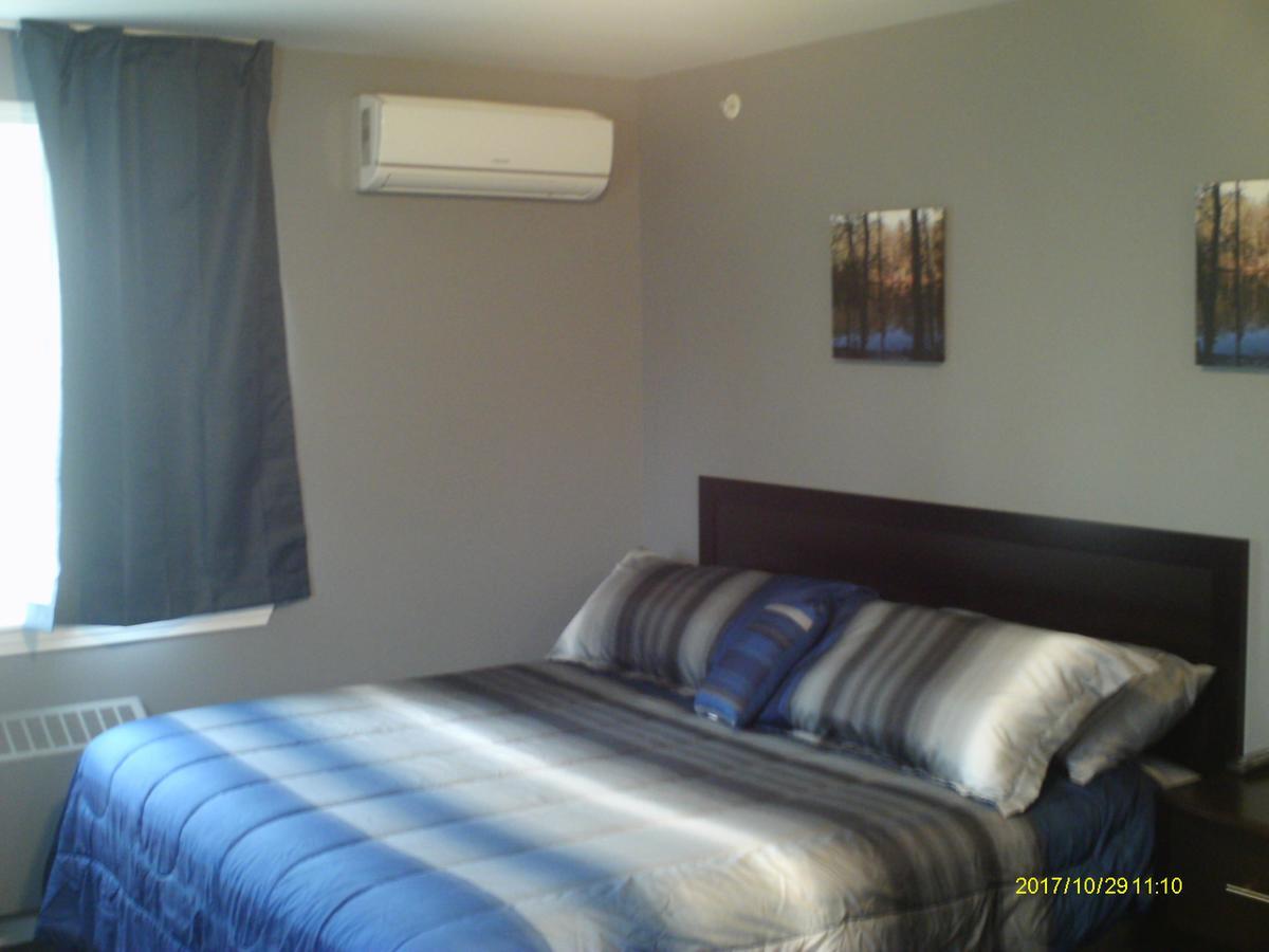 Pine Tree Inn 2*