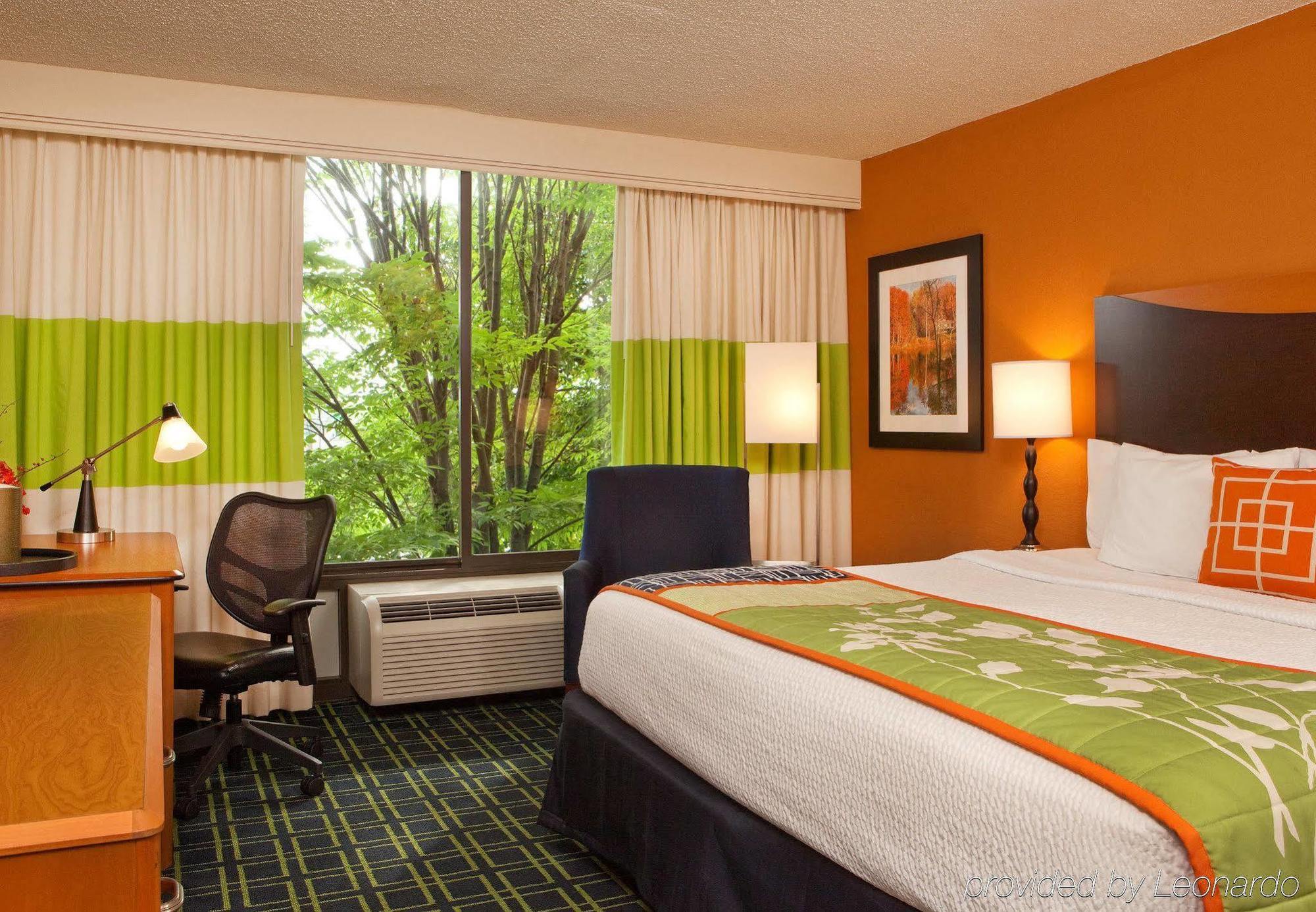 Fairfield By Marriott Hotel 3*