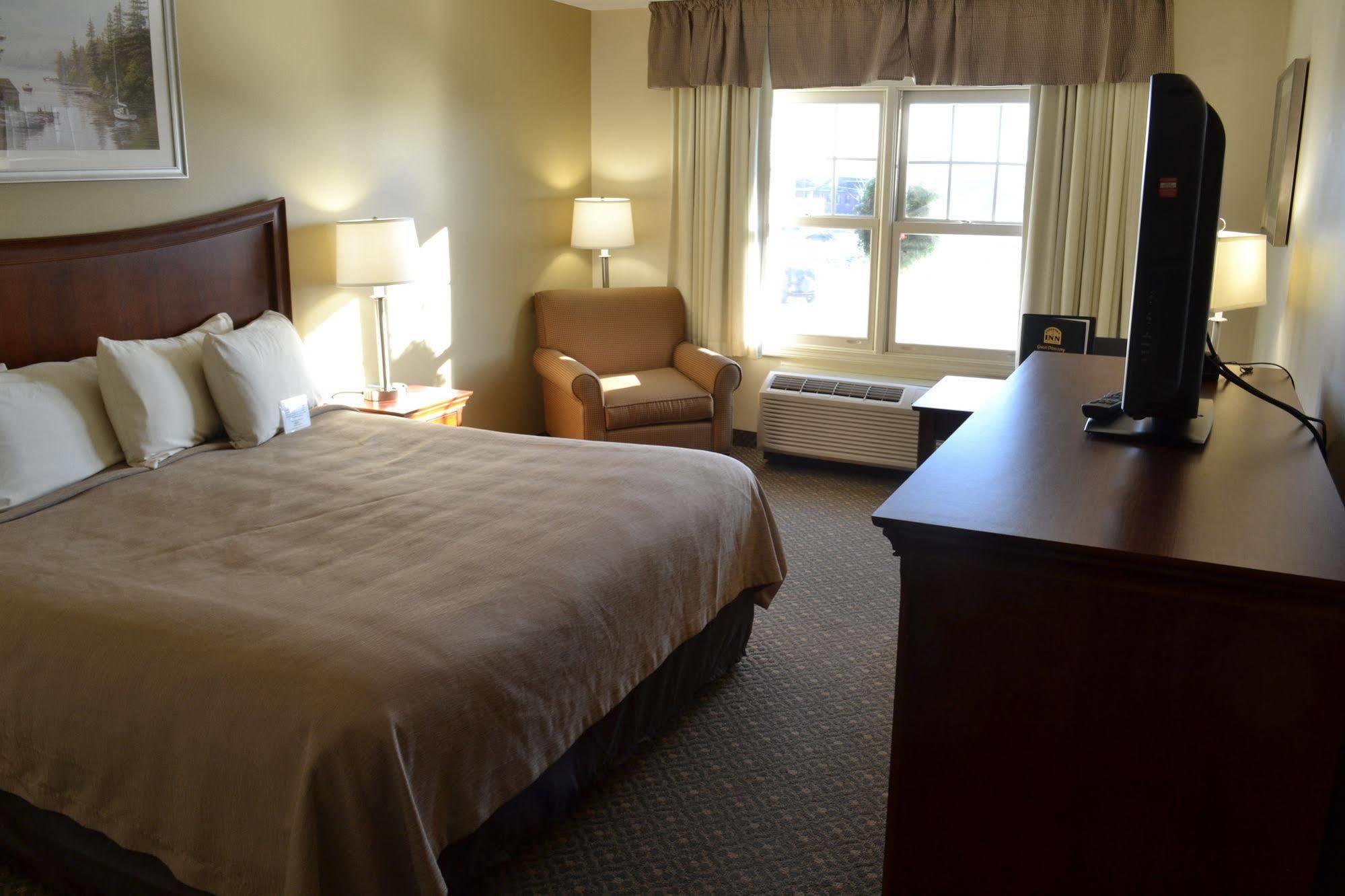 Hotel Country At The Mall 3*