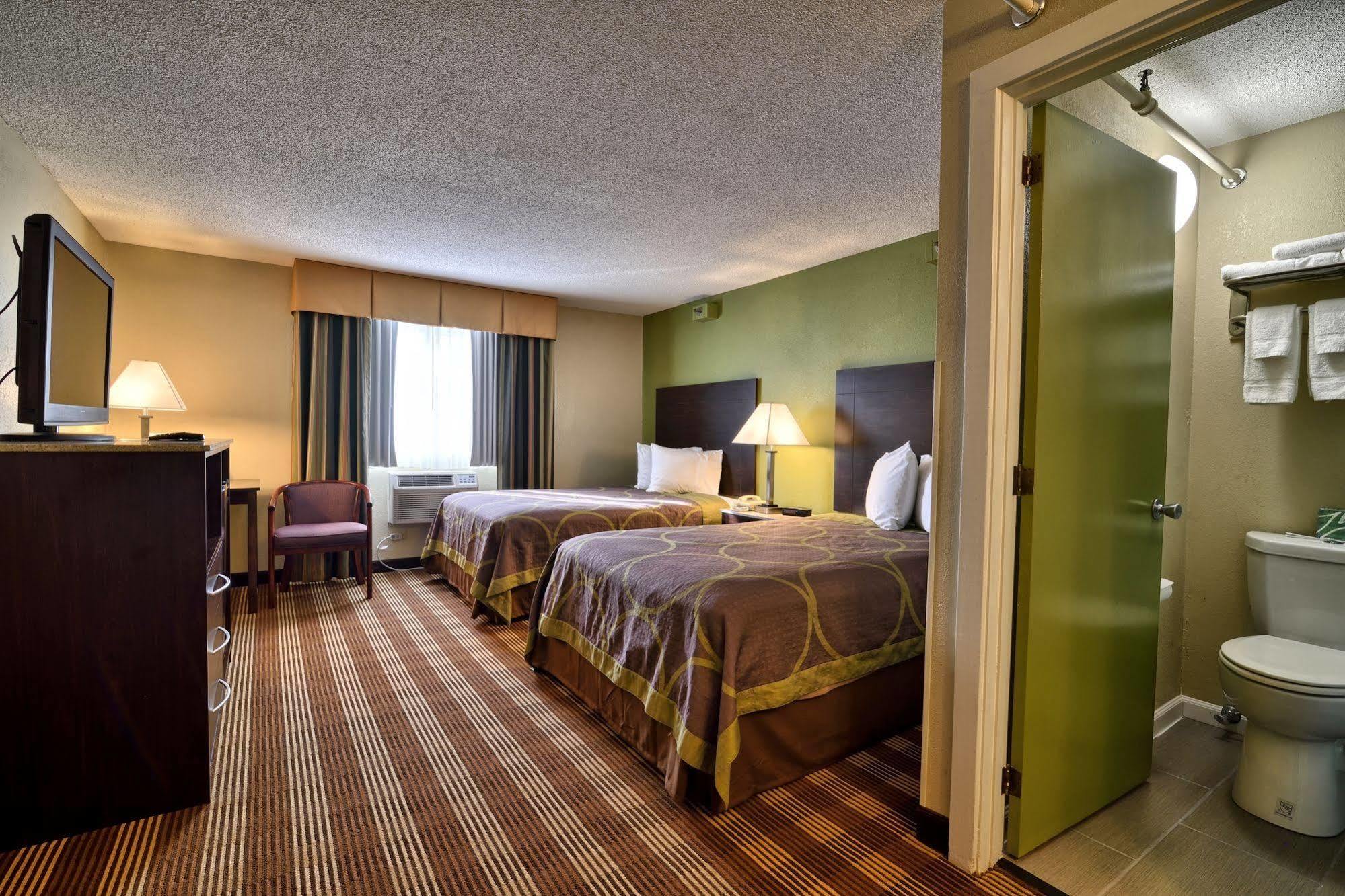 Super 8 By Wyndham Hotel Bangor