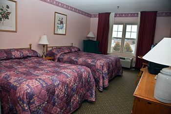 Country At The Mall Hotel 3*