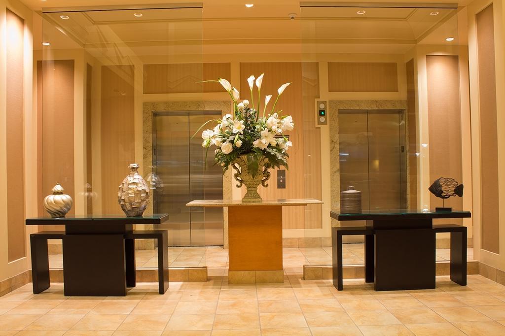 Hollywood Casino Hotel