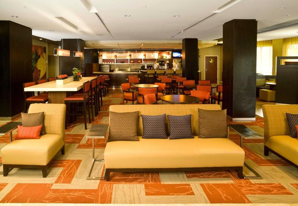 Courtyard Hotel