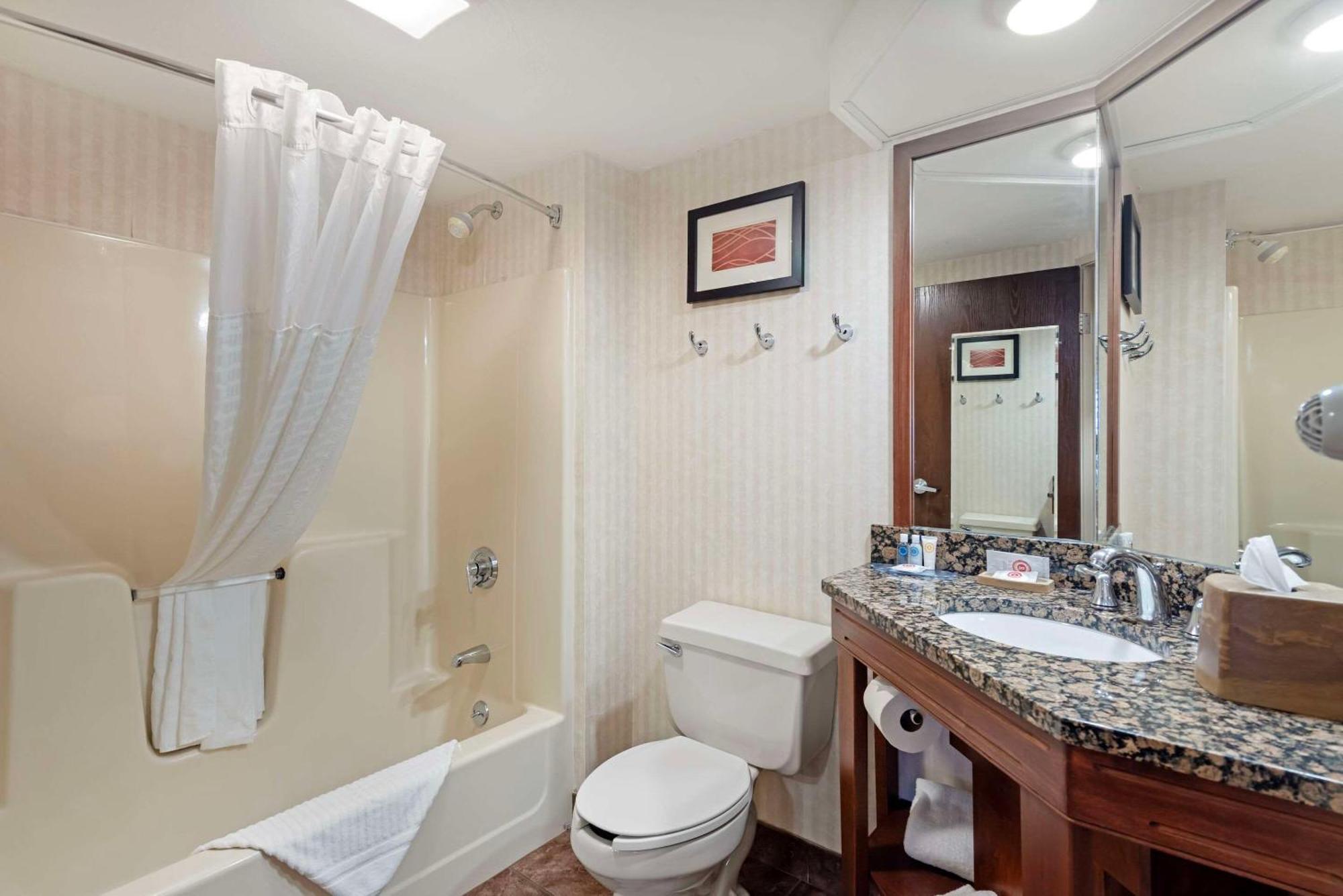 Comfort 3*