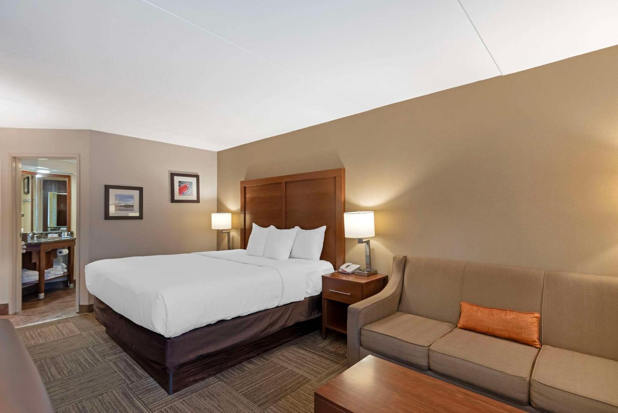 Comfort Inn 3*
