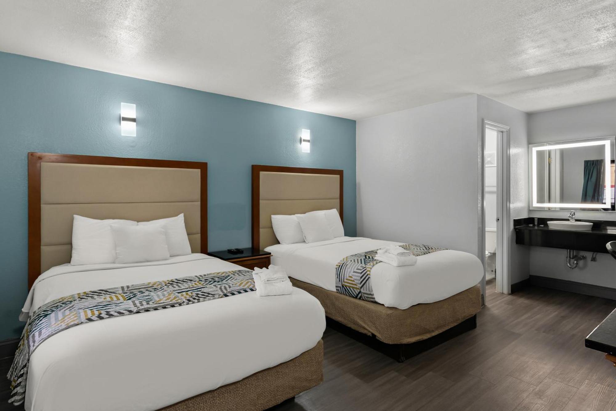 Americas Value Hotel 2*