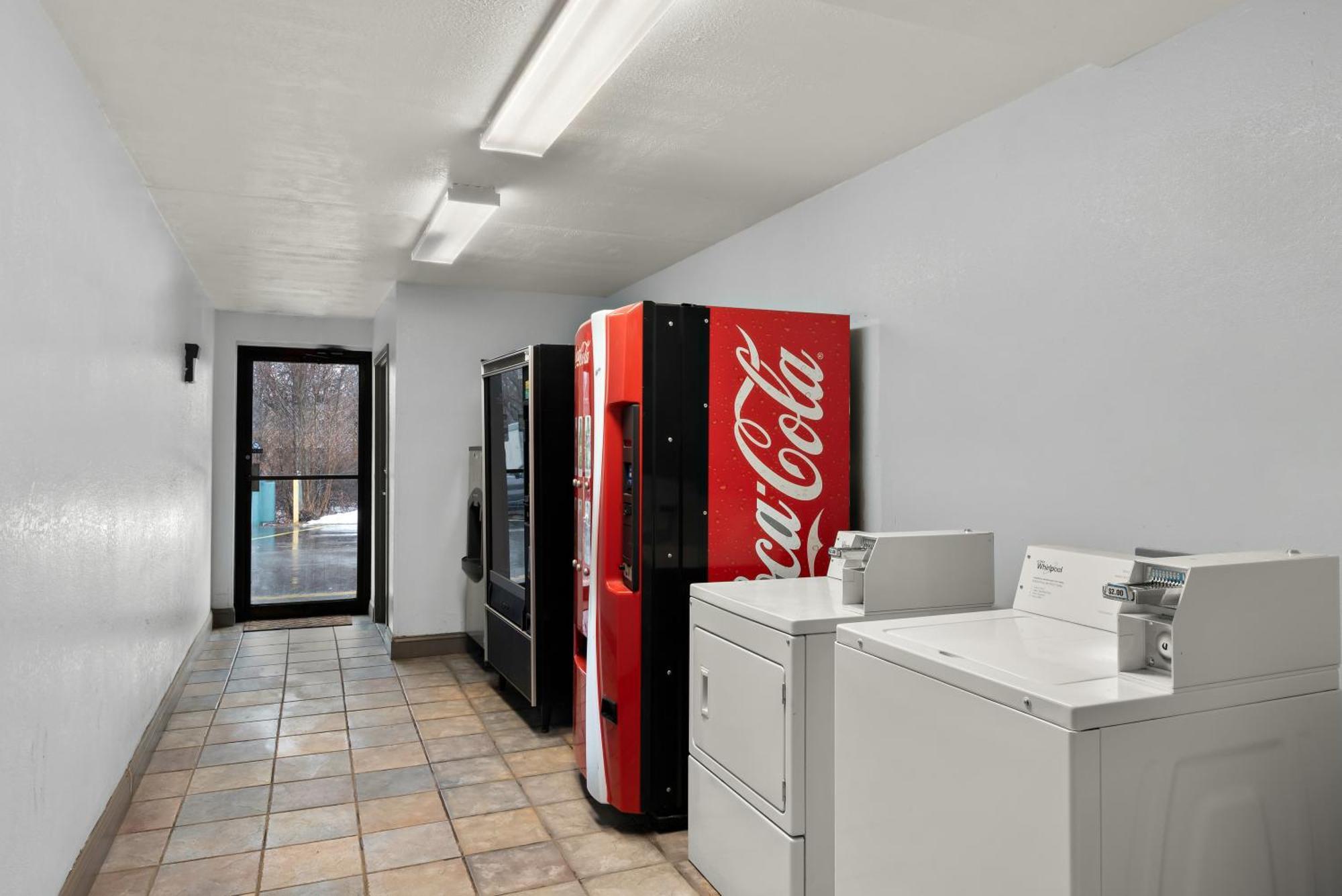 Americas Value Hotel 2*
