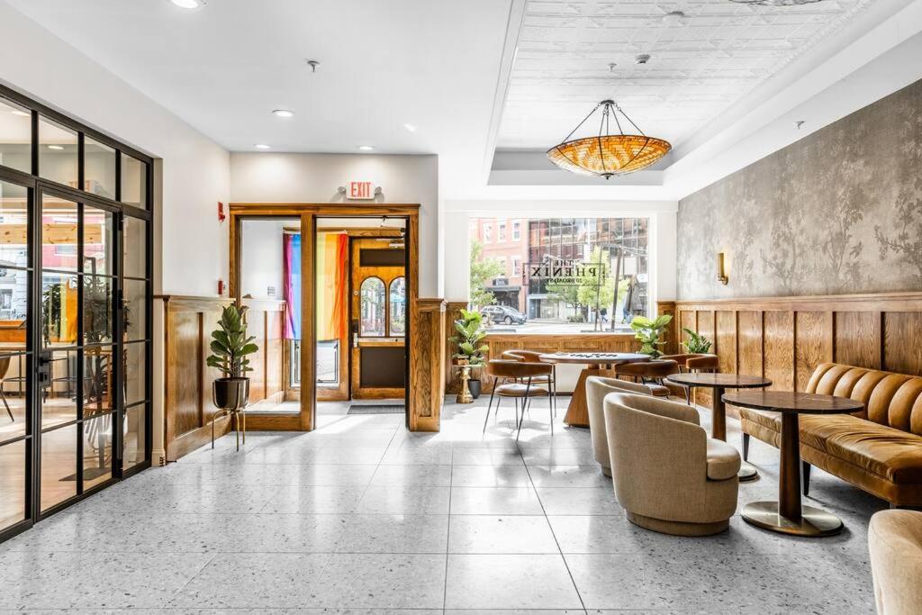 King Bed, The Phenix Historic Hotel, Spacious, # 406