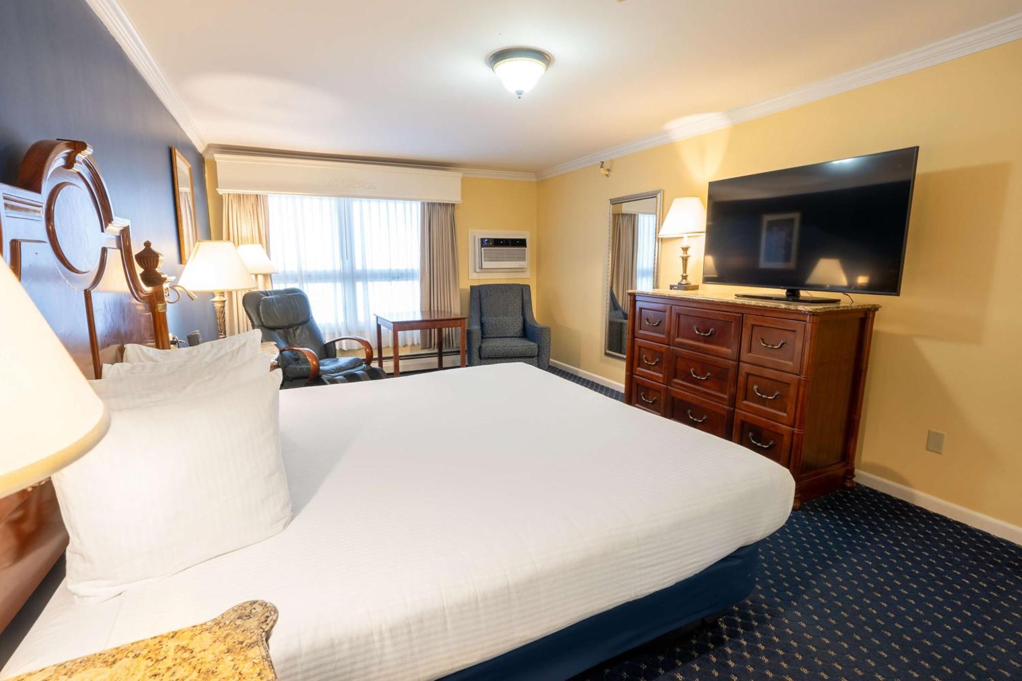 Western White House 3*