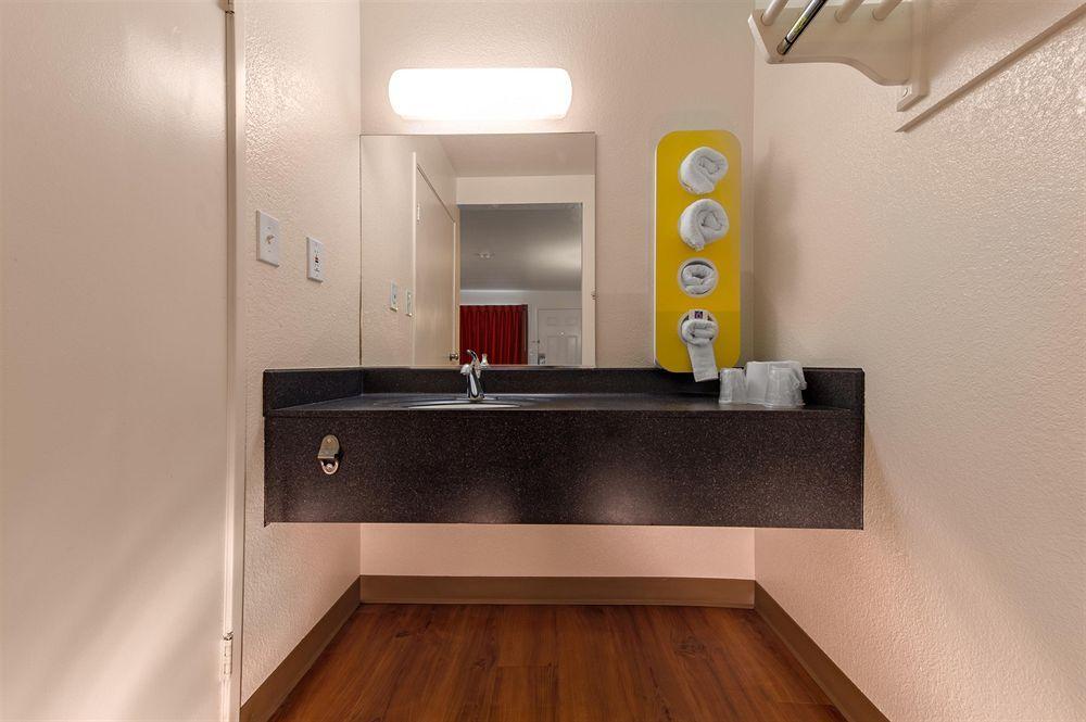 Americas Value Hotel Bangor