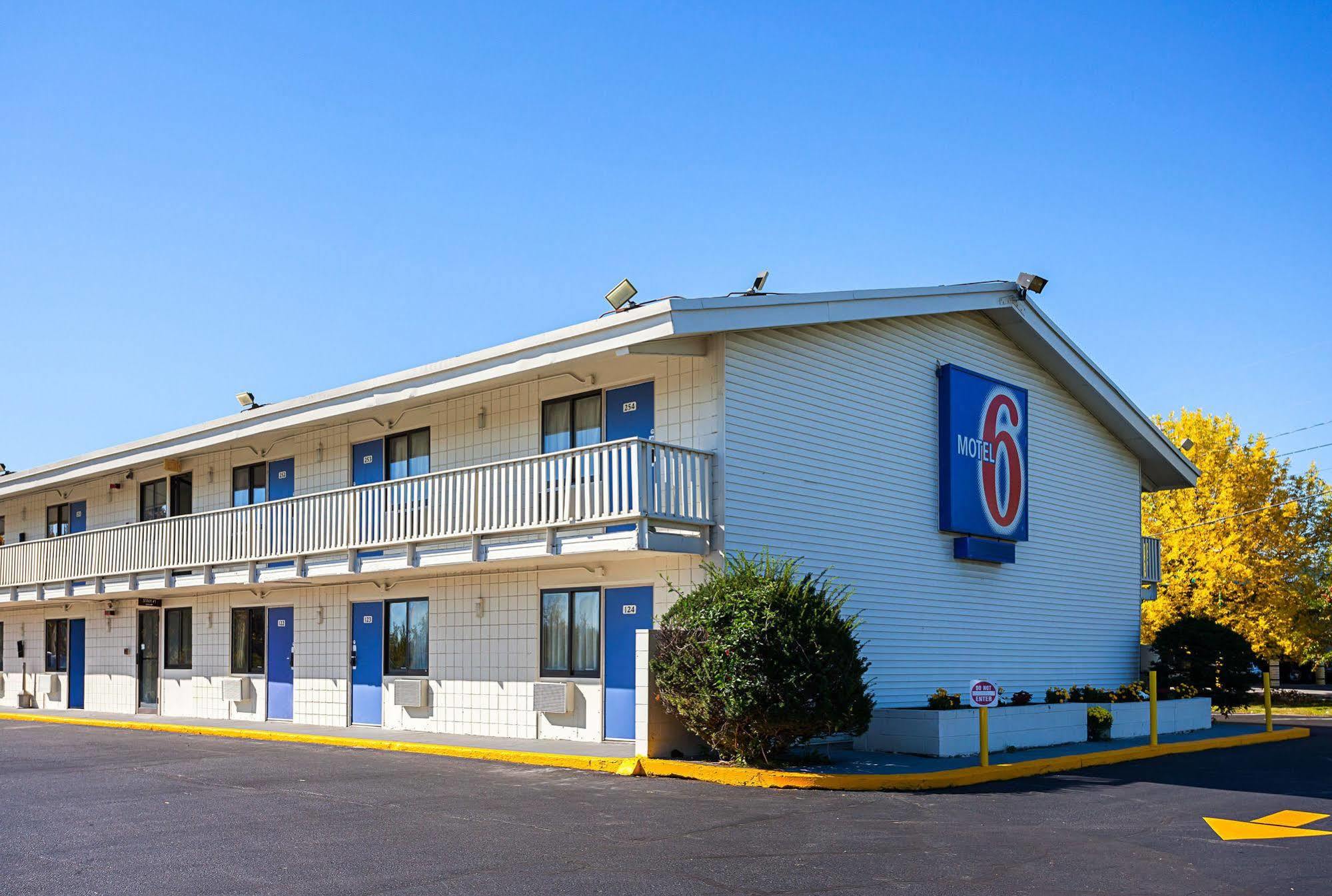 Americas Value Hotel Bangor