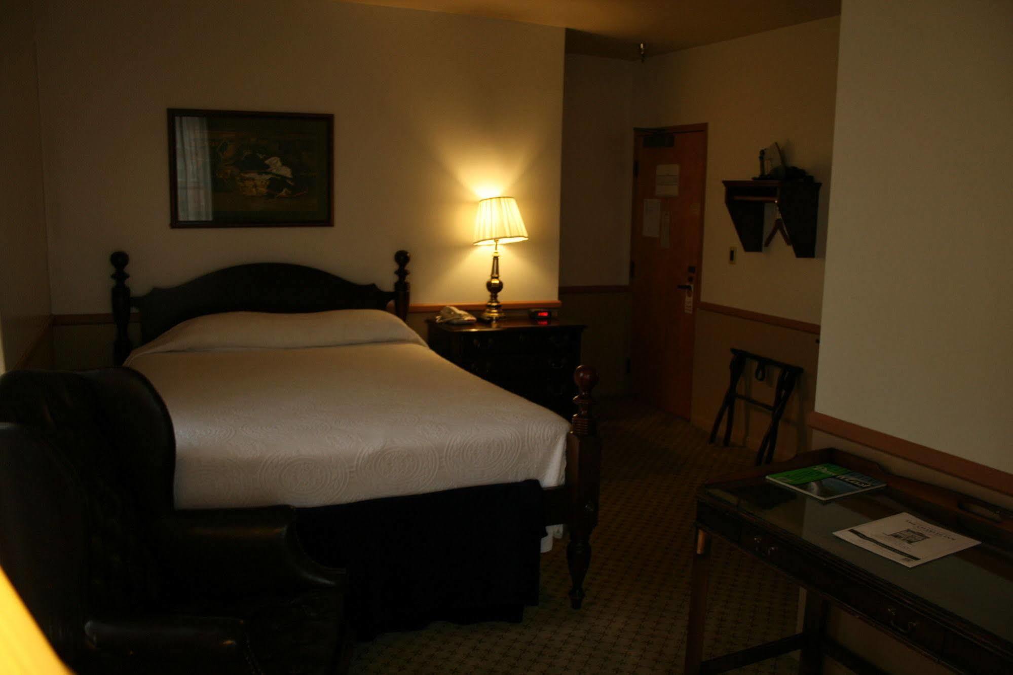 The Charles 3*