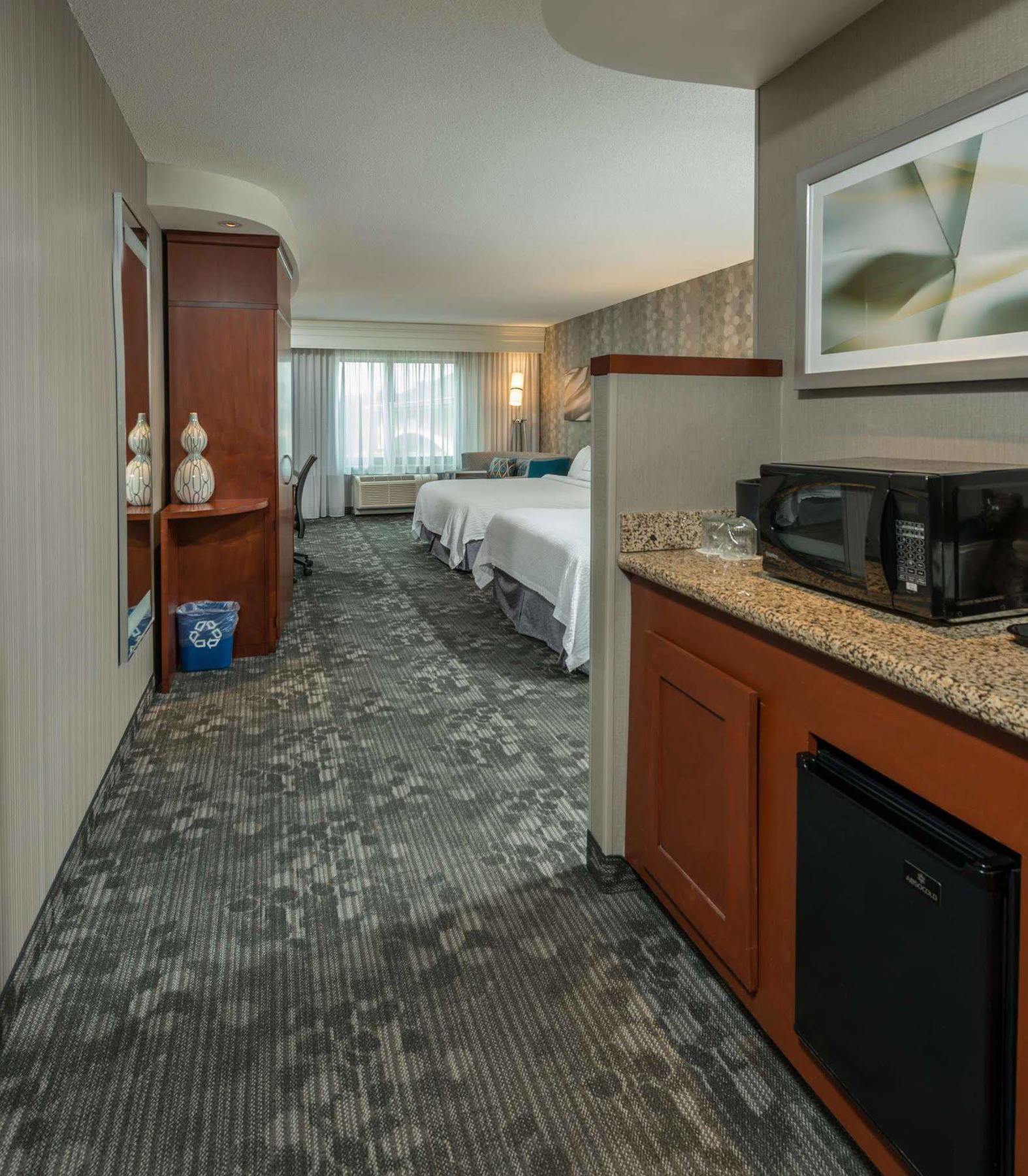 Courtyard 3* Bangor