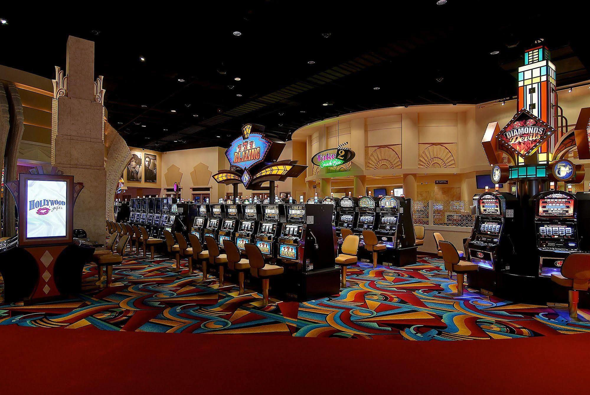 Hotel Hollywood Casino