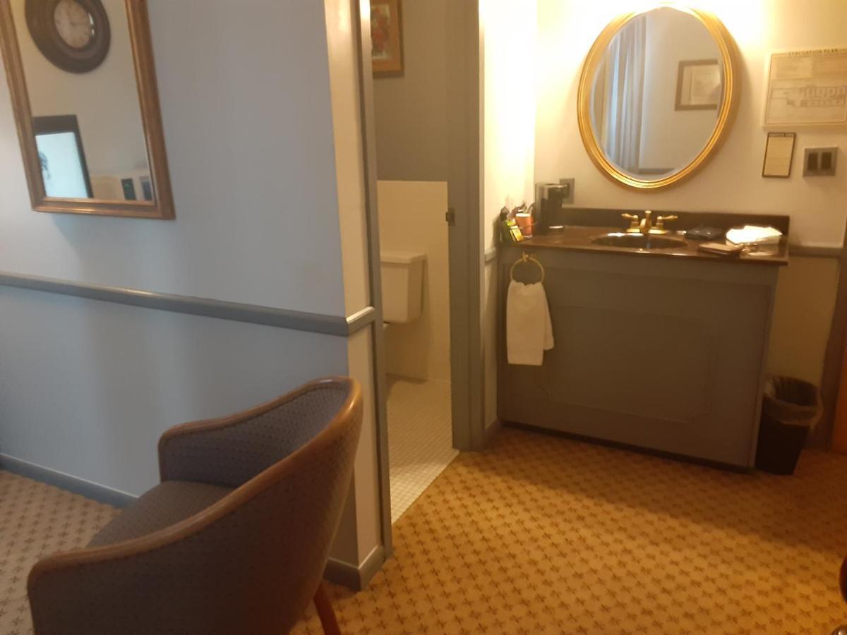 Inn The Charles